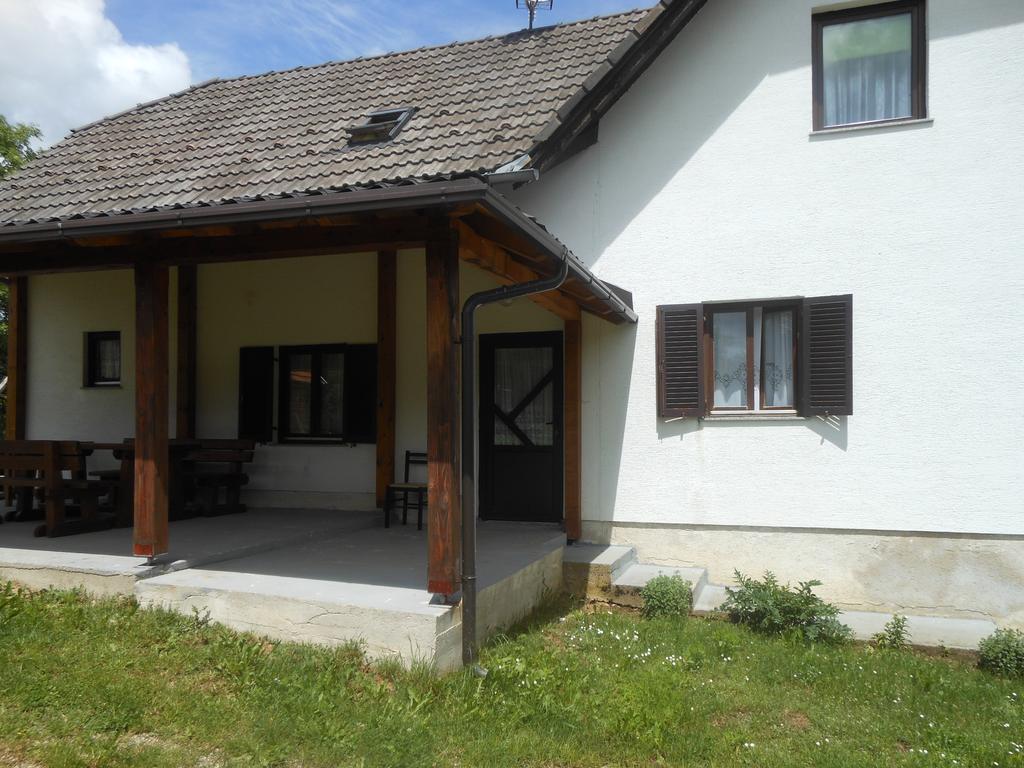 House Milka Hotel Rakovica Eksteriør billede